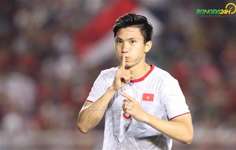 Đoàn Văn Hậu tranh thủ hẹn hò bạn gái ngay sau tấm HCV SEA Games 30