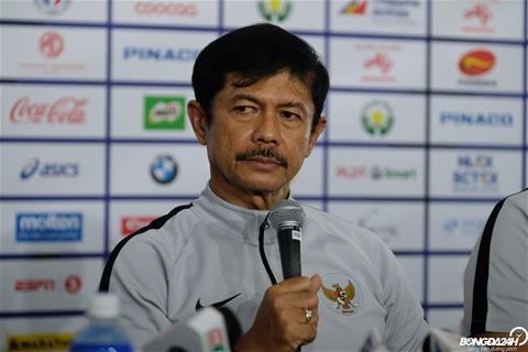 HLV Indra Sjafri gay gắt với phát biểu của Shin Tae Yong