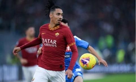 Thành công tại Roma, Smalling quay lại trách móc MU