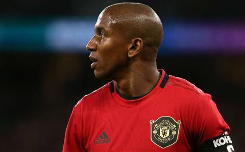 Vì MU, Ashley Young từng khước từ cả Liverpool và Man City