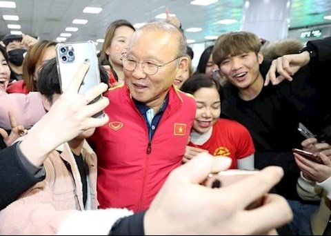 VIDEO: HLV Park Hang Seo được chào đón nồng nhiệt tại quê nhà Hàn Quốc