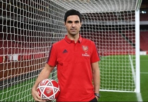 “Một mình Mikel Arteta không thể kéo Arsenal ra khỏi khủng hoảng”