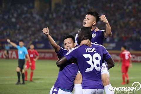 Trong tran luot di chung ket lien khu vuc AFC Cup 2019 tren san Hang Day, Ha Noi FC du co nhieu co hoi nhung khong the tan dung thanh cong, chi co duoc tran hoa 2-2.