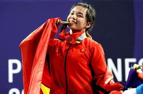 VIDEO: Tấm HCV SEA Games siêu ấn tượng và quả cảm của lực sĩ Phạm Thị Hồng Thanh