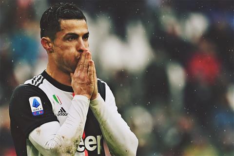 Ronaldo thất bại trong cuộc đua Quả bóng vàng: Đoạn cuối cho anh?