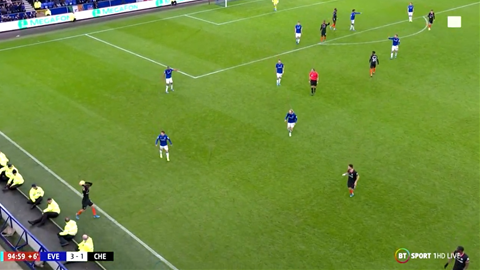 Everton 3-1 Chelsea Ném biên lỗi, Pulisic bị trọng tài cười nhạo hình ảnh