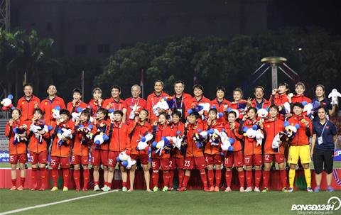 Bảo vệ ngôi hậu SEA Games, tuyển nữ Việt Nam nhận mưa tiền thưởng