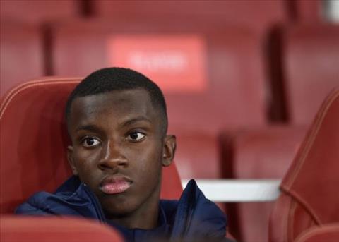 HLV Unai Emery ngăn cản Eddie Nketiah rời Arsenal hình ảnh