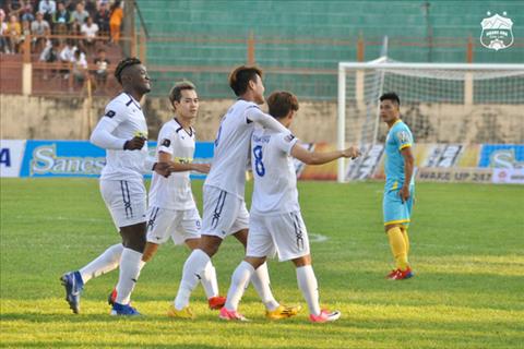 Bộ ba HAGL lọt vào đội hình tiêu biểu vòng 1 V-League 2019