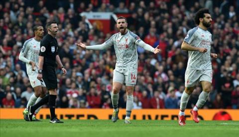 Robertson: Liverpool cần chơi tích cực hơn nếu muốn vô địch NHA
