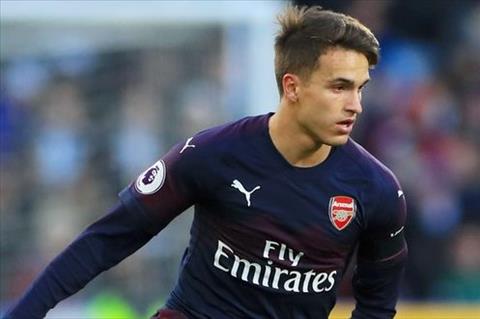HLV Wenger có cơ hội mua Denis Suarez nhưng...