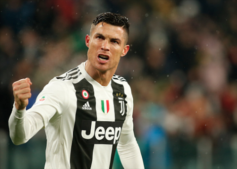 Ronaldo ghi dau an o ca 3 ban thang cua Juventus