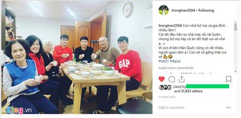 Trung vệ Đình Trọng đón Tết cùng gia đình Đại sứ Việt Nam tại Hàn Quốc