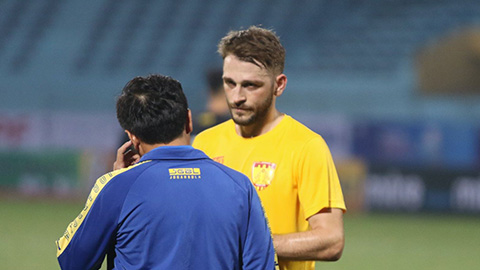 Ngoại binh bị tố chọn trận để đá Gramoz: “Bất cứ ai cũng sẽ làm như tôi”