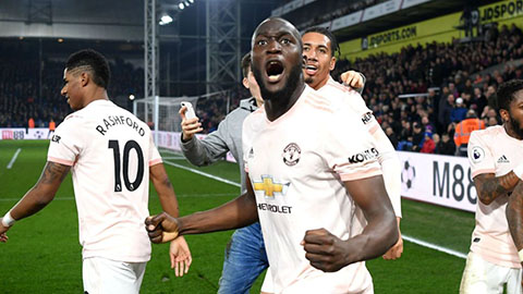 Tiền đạo Lukaku khoe giọng oanh vàng mừng cú đúp trước Crystal Palace
