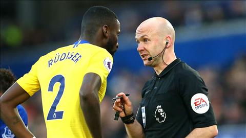 Chelsea lên kế hoạch giữ chân thương binh