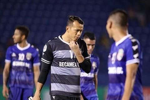 Bùi Tấn Trường lại mắc lỗi, HLV Bình Dương nói gì?