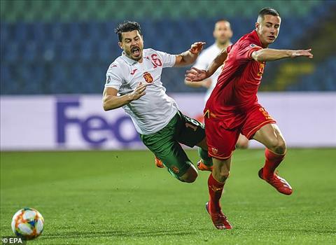 Montenegro hoa Bulgaria 1-1 o luot tran dau tien