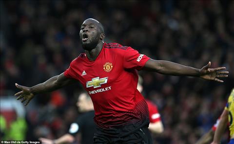 Hài hước: Chủ tịch Lukaku bị đối thủ song phi vào người và cái kết