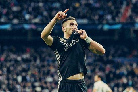 Dusan Tadic: “Buoc lui” Ajax va su bung no cua ngoi sao tuoi bam