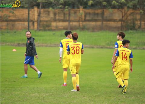 Doan Van Hau, Hoang Duc,... duoc goi ra de tap rieng khi tap trung muon hon so voi nhom con lai.