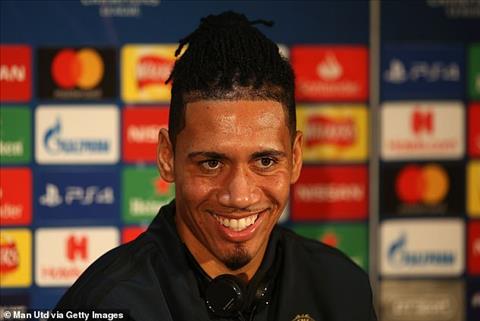Smalling thực sự không đùa, buông lời thách thức Messi trước đại chiến