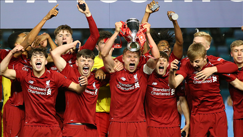 Đội trẻ Liverpool vô địch FA Cup sau khi đánh bại Man City hình ảnh