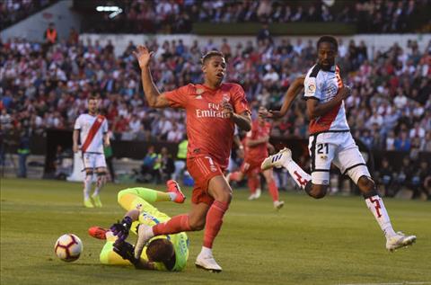 Vallecano 1-0 Real Madrid Los Blancos thua sốc đội cuối bảng hình ảnh 2