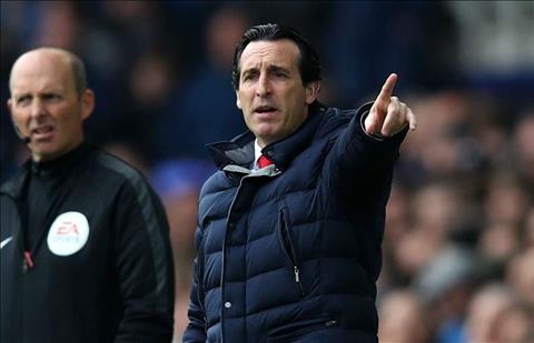 Aubameyang bất ngờ lên tiếng chỉ trích HLV Unai Emery