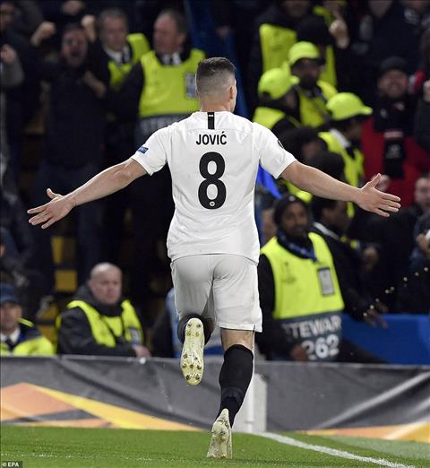 Lộ bến đỗ cực sốc của Luka Jovic