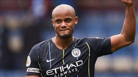 Pep Guardiola khen ngợi Vincent Kompany - huyền thoại Man City hình ảnh