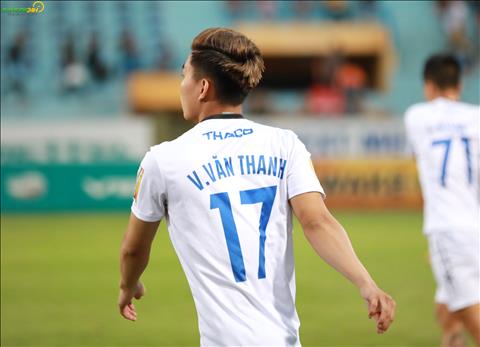 Tướng Hàn rèn lối đá cực dị cho các cầu thủ HAGL