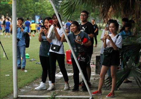 Ha Noi FC se dau voi Tampines Rovers vao 17h00 ngay 15/5 tren SVD Hang Day.