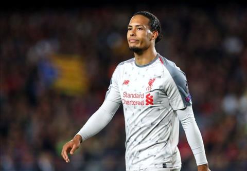 Sốc: Van Dijk có thể tiếp bước Salah và Firmino lỡ đại chiến Barca