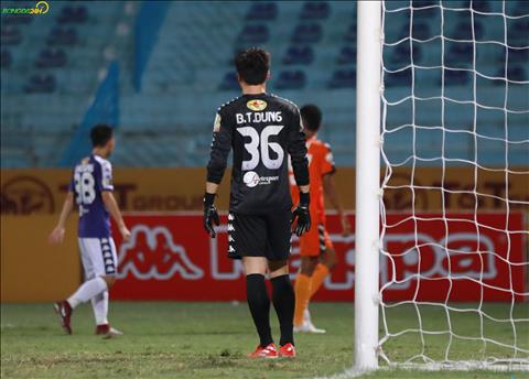 HLV Chu Dinh Nghiem cho biet muon Bui Tien Dung co co hoi the hien minh khi DT U23 Viet Nam sap tap trung.