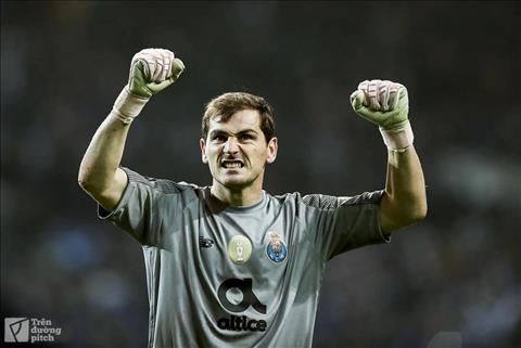 Iker Casillas Tuổi 38 và lời giã biệt chưa thể nói hình ảnh