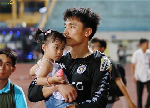 Bùi Tiến Dũng được chọn làm đội trưởng U23 Việt Nam hình ảnh