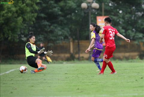 Ket thuc tran dau, Ha Noi gianh chien thang 7-0 de tam vuon len dan dau bang A.