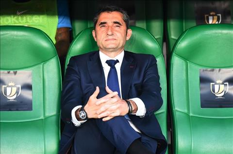 NÓNG: HLV Valverde sẽ bị Barca sa thải ngay trong ngày hôm nay