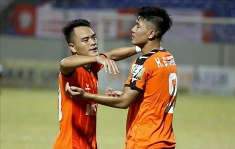 Sau Văn Đức, Đình Trọng, thêm một tuyển thủ Việt Nam gia nhập danh sách bệnh binh V-League