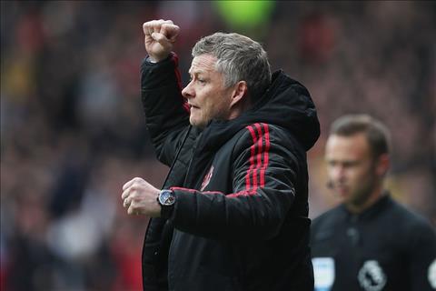 Fan yêu cầu Solskjaer đem về từng này bản hợp đồng mới