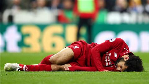 Suarez Salah chấn thương là tổn thất lớn với Liverpool hình ảnh