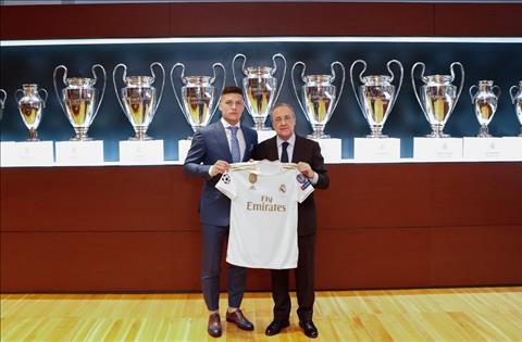 Luka Jovic gia nhap Real Madrid