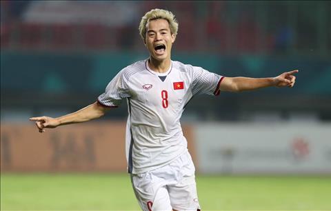 Chiều bạn gái như tiền đạo Văn Toàn: Cho cả tiền nạp game để xả stress