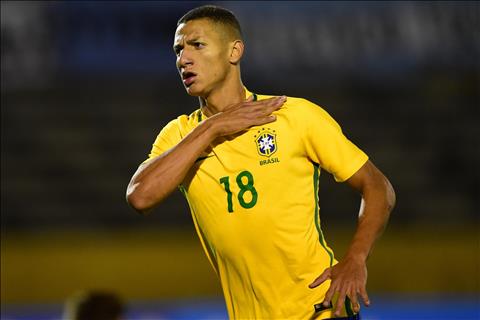 Richarlison: Mũi tên hướng về bầu trời