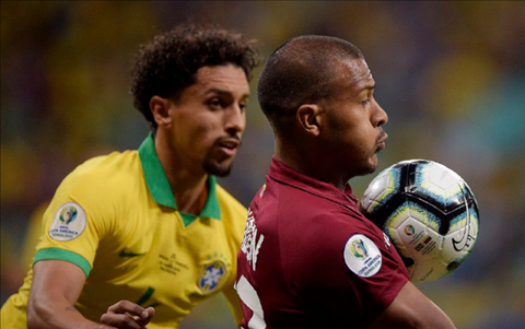 Thiago Silva cảm thấy Brazil bị la ó là không đáng hình ảnh