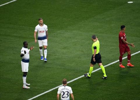 Liverpool 2-0 Tottenham chung kết Champions League Quả penalty hình ảnh
