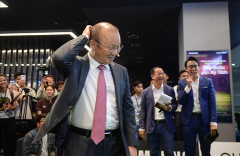 HLV Park Hang Seo không vội gia hạn hợp đồng với VFF