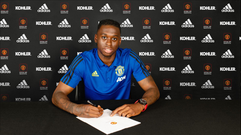 MU mua thành công hậu vệ Aaron Wan-Bissaka hình ảnh