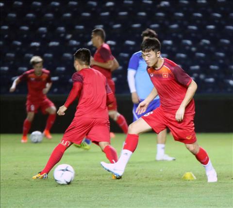 Báo Thái lo ngại Văn Lâm, Xuân Trường làm mật thám cho tuyển Việt Nam